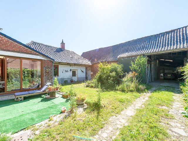 Maison 8 pièces 200 m²