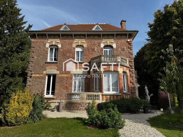 Maison 8 pièces 200 m²