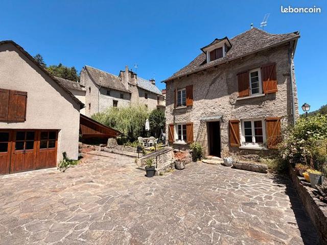 Maison 8 pièces 200 m²