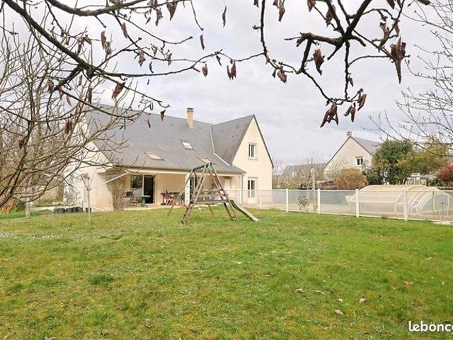 Maison 8 pièces 200 m²