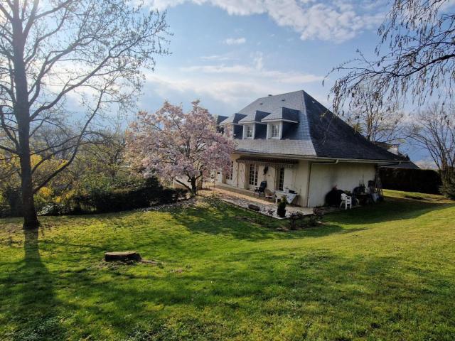 Maison 8 pièces 200 m²