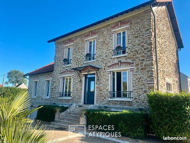 Maison 8 pièces 200 m²
