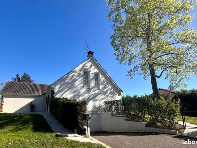 Maison 8 pièces 200 m²