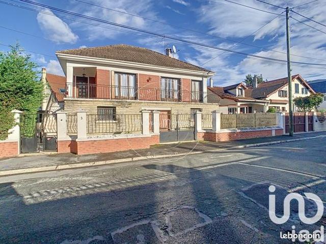 Maison 8 pièces 200 m²