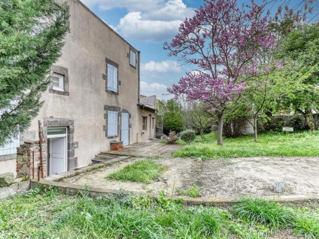 Maison 8 pièces 200 m²