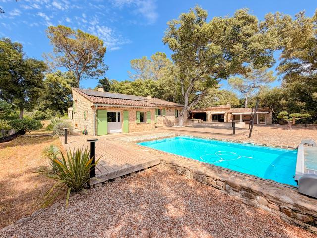 Maison 8 pièces 200 m²