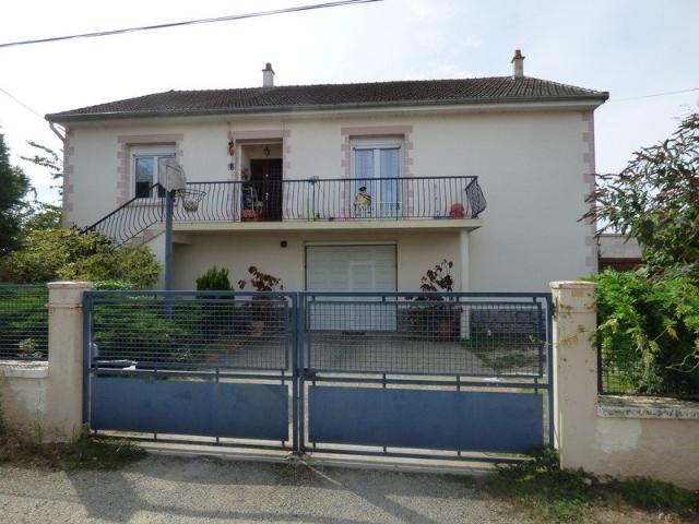 Maison 8 pièces 200 m²