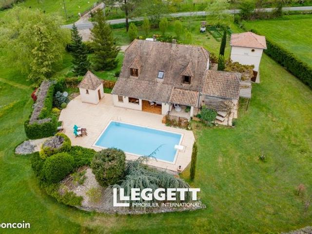 Maison 8 pièces 200 m²