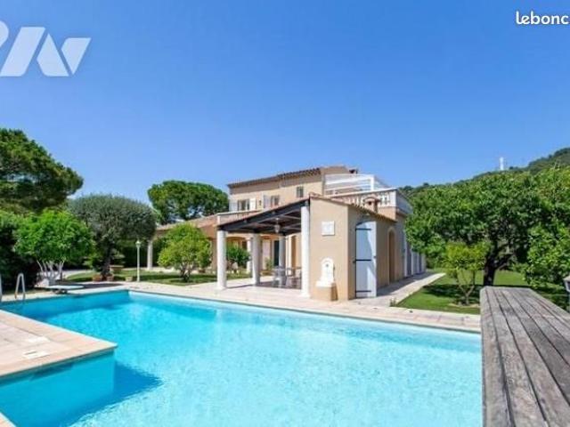 Maison 8 pièces 200 m²
