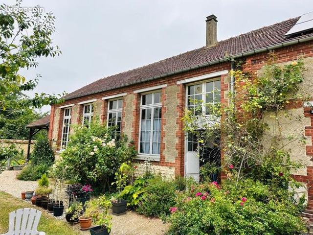 Maison 8 pièces 200 m²