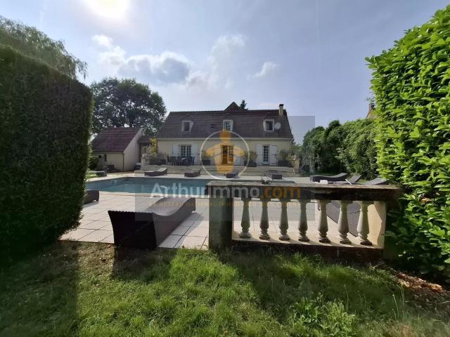Maison 8 pièces 200 m²