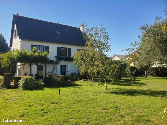 Maison 8 pièces 200 m²