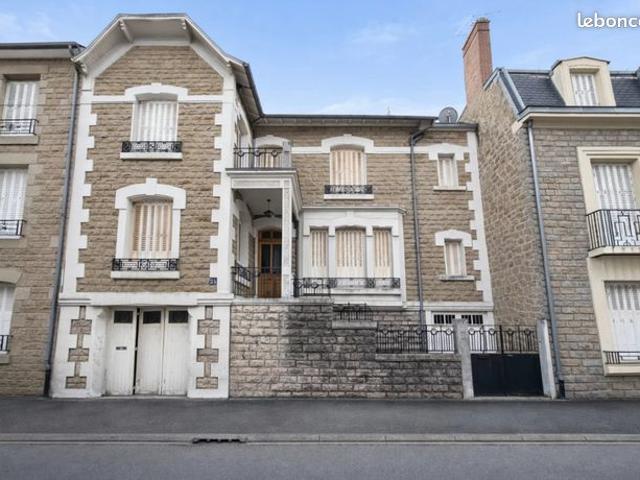 Maison 8 pièces 200 m²