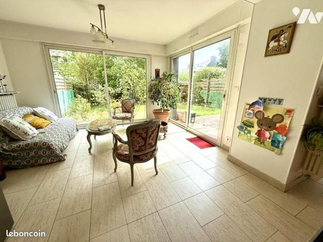 Maison 8 pièces 200 m²