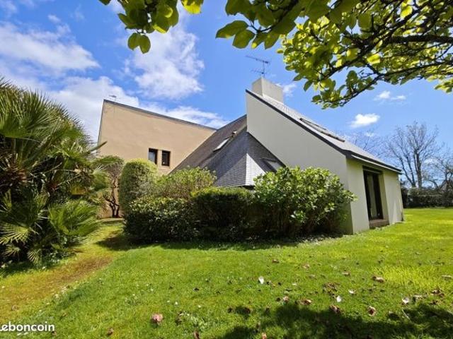 Maison 8 pièces 200 m²