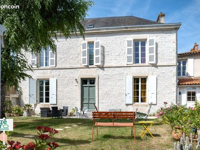 Maison 8 pièces 200 m²