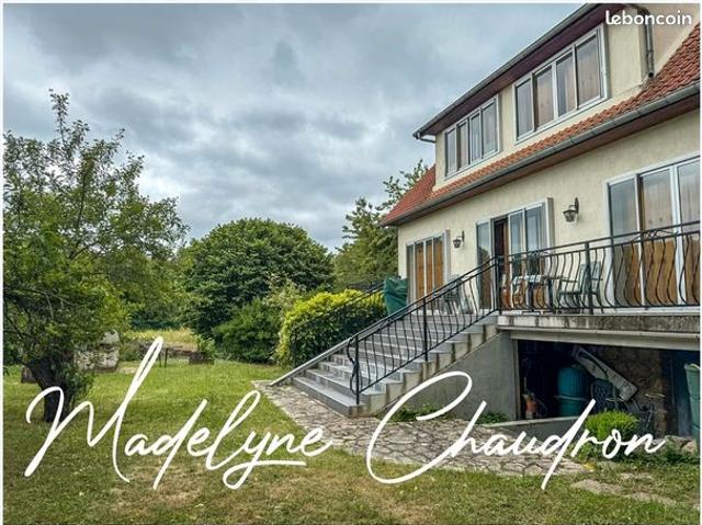 Maison 8 pièces 200 m²
