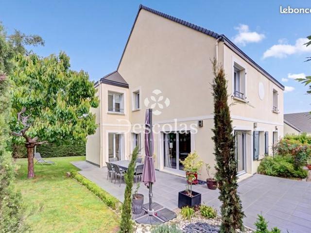 Maison 8 pièces 200 m²