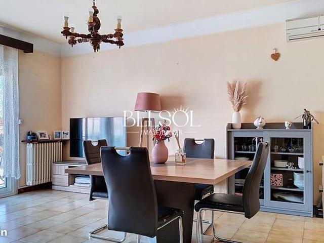 Maison 8 pièces 215 m²