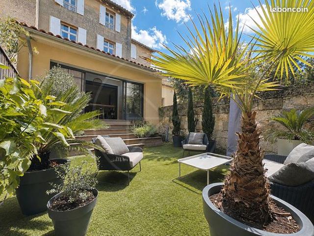 Maison 8 pièces 200 m²