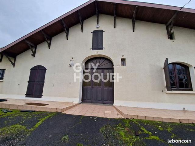 Maison 8 pièces 200 m²