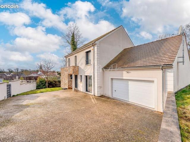 Maison 8 pièces 197 m²