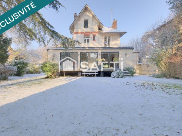 Maison 8 pièces 200 m²
