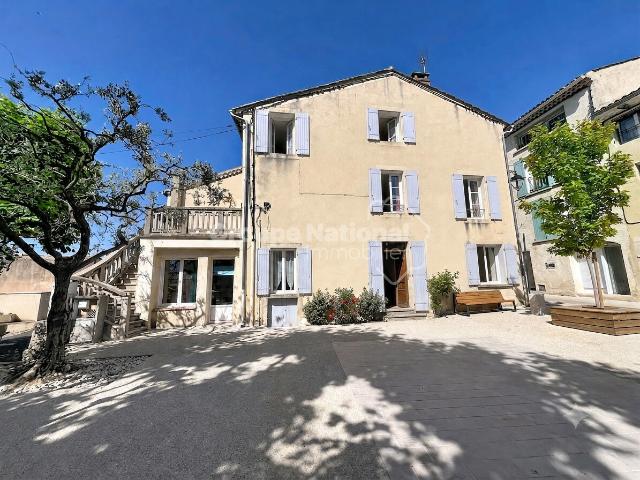 Maison 8 pièces 200 m²