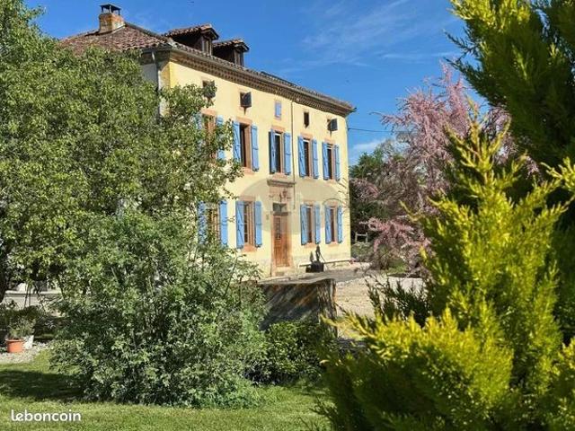 Maison 8 pièces 200 m²