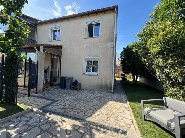 Maison 8 pièces 200 m²