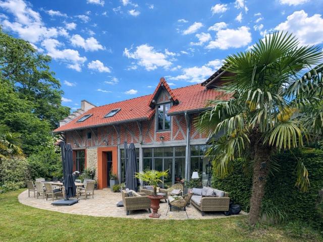 Maison 8 pièces 200 m²