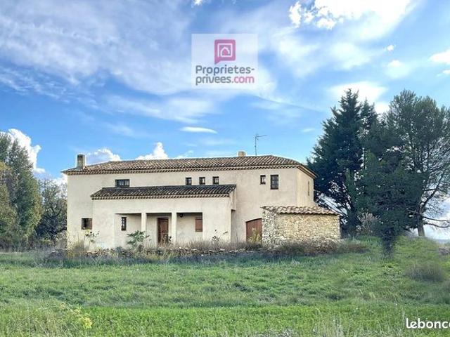Maison 8 pièces 200 m²