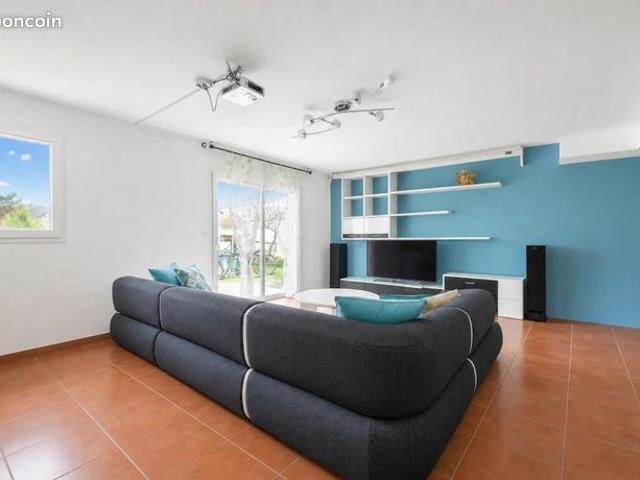 Maison 8 pièces 200 m²