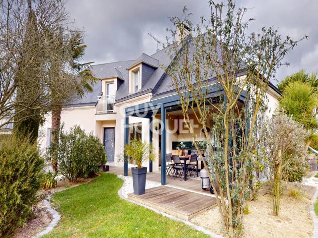 Maison 8 pièces 200 m²