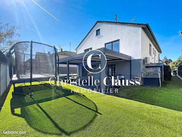 Maison 8 pièces 200 m²