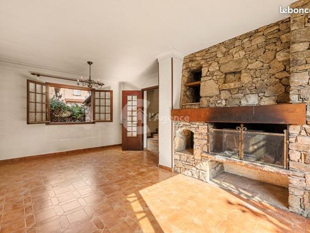 Maison 8 pièces 200 m²