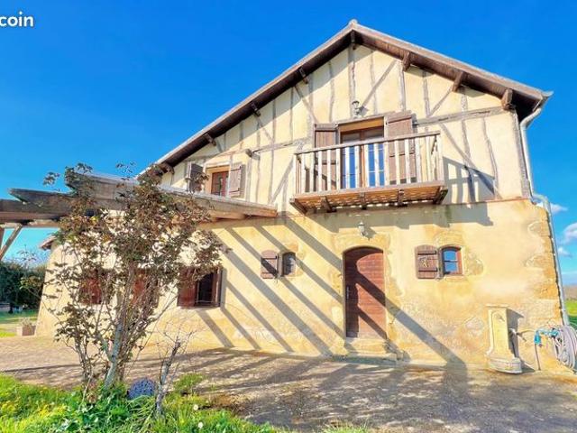 Maison 8 pièces 200 m²