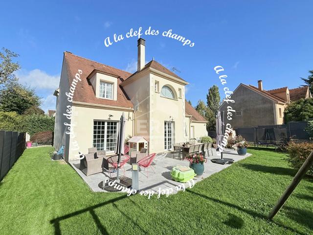 Maison 8 pièces 200 m²
