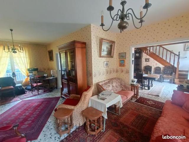 Maison 8 pièces 200 m²
