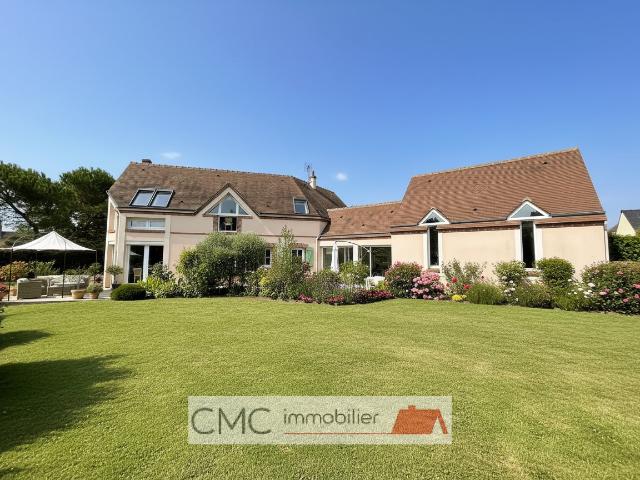 Maison 8 pièces 200 m²