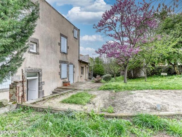 Maison 8 pièces 200 m²