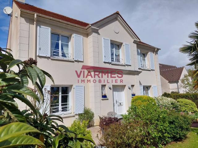 Maison 8 pièces 200 m²