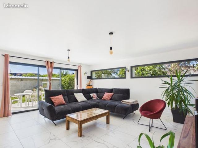 Maison 8 pièces 200 m²
