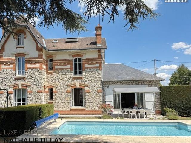 Maison 8 pièces 200 m²