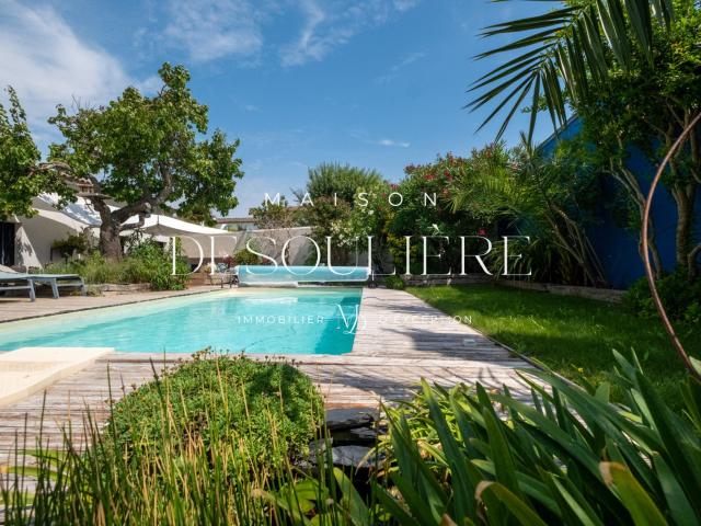 Maison 8 pièces 200 m²