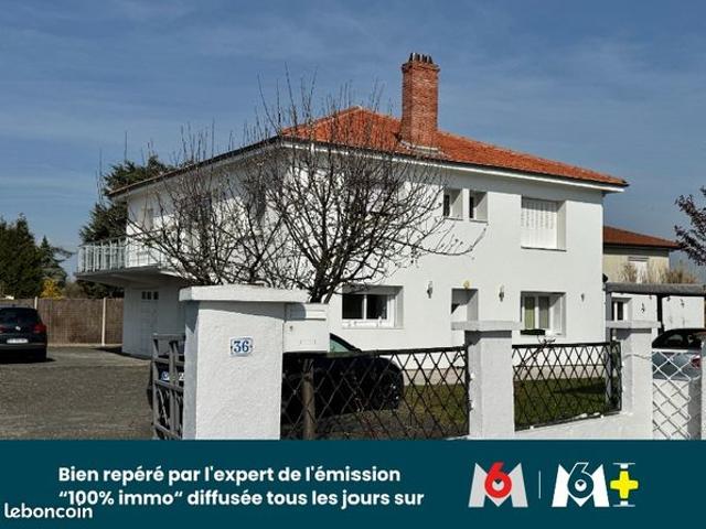 Maison 8 pièces 200 m²