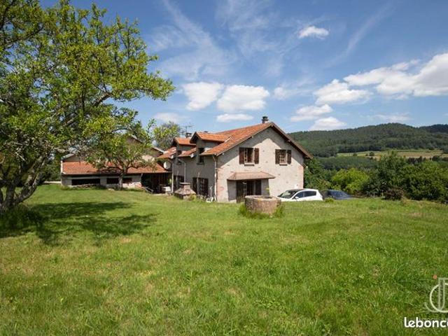 Maison 8 pièces 200 m²