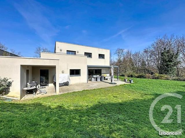 Maison 8 pièces 200 m²