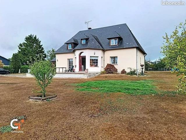 Maison 8 pièces 201 m²