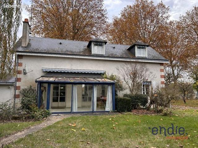 Maison 8 pièces 201 m²